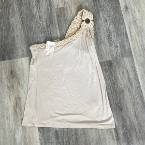 NWT One shoulder top. Size large